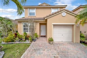 2005 SE 15th St, Homestead, FL 33035, Sold 08/20/24