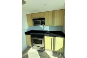 7600 Collins Ave APT 1006, Miami Beach, FL 33141, Sold 08/23/24