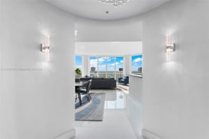 Vizcayne, 244 Biscayne Blvd APT 4008, Miami, FL 33132, Sold 06/07/24