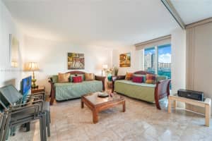 100 Bayview Dr APT 429, Sunny Isles Beach, FL 33160, Sold 06/13/24