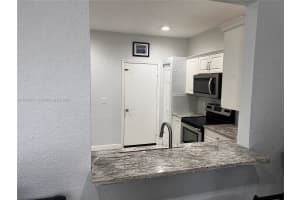 5549 NW 90th Ave, Sunrise, FL 33351, Sold 06/07/24