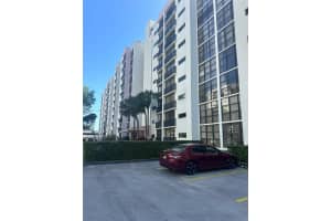 16909 N Bay Rd APT 116, Sunny Isles Beach, FL 33160, Sold 08/12/24