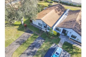 3926 S Arelia Dr S 3926 Delray Beach, FL 33445 - MLS#A11545373