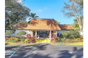 3926 S Arelia Dr S 3926 Delray Beach, FL 33445 - MLS#A11545373