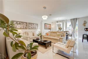1370 NW 154th Ave #1370, Pembroke Pines, FL 33028, Sold 05/01/24