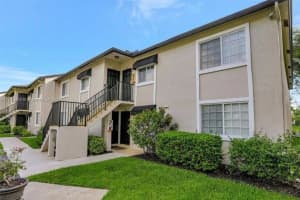 4000 Crystal Lake Dr APT 215, Pompano Beach, FL 33064, Sold 04/30/24