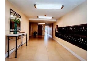 9360 Fontainebleau Blvd s503, Miami, FL 33172, Sold 04/11/24