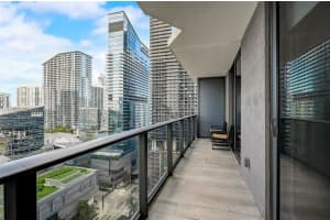 55 SW 9th St Apt 2110, Miami, FL 33130, Sold 07/08/24
