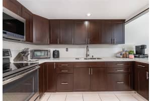 14250 SW 62nd St APT 224, Miami, FL 33183, Sold 05/03/24