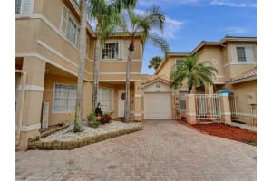 17013 NW 23rd St, Pembroke Pines, FL 33028, Sold 04/09/24