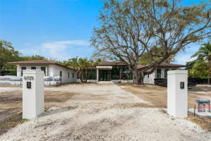 6725 SW 92nd St, Miami, FL 33156, Sold 12/04/24
