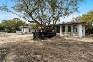 6725 SW 92nd St, Miami, FL 33156, Sold 12/04/24