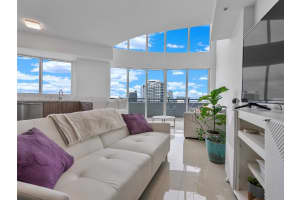 60 SW 13th St Apt 5018, Miami, FL 33130, Sold 06/25/24