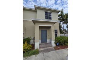 560 NE 5th Ln #560, Florida City, FL 33034, Sold 07/11/24