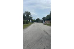 18905 NW 62nd Ave APT 102, Hialeah, FL 33015, Sold 05/06/24