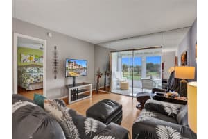 1045 Country Club Dr APT 308, Margate, FL 33063, Sold 06/22/24