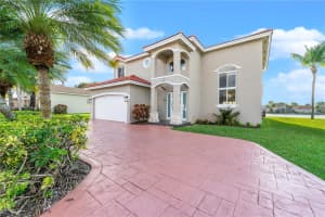 570 SE 30th Dr, Homestead, FL 33033, Sold 04/05/24
