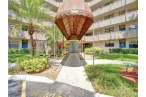1000 Colony Point Cir APT 104, Pembroke Pines, FL 33026, Sold 04/18/24