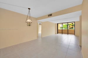 600 Biltmore Way APT 216, Coral Gables, FL 33134, Sold 05/06/24