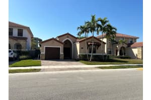 10320 NW 10th St, Miami, FL 33172, Sold 04/23/24