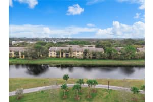 3013 N Oakland Forest Dr APT 306, Oakland Park, FL 33309, Sold 08/09/24