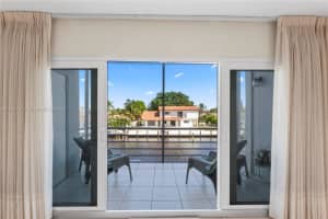 2829 NE 33rd Ct APT 207, Fort Lauderdale, FL 33306, Sold 12/03/24