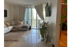 475 Brickell Ave APT 3412, Miami, FL 33131, Sold 06/04/24