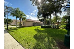 1946 SE 10th St, Homestead, FL 33035, Sold 05/15/24