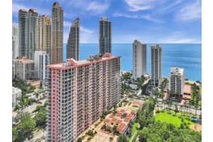 210 174th St APT 2004, Sunny Isles Beach, FL 33160, Sold 07/22/24