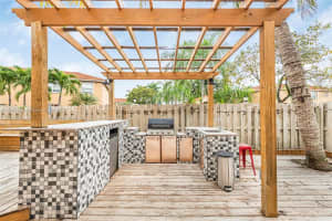 834 NW 135th Ave #834, Pembroke Pines, FL 33028, Sold 04/29/24
