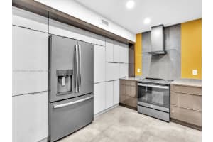 400 Diplomat Pkwy APT 211, Hallandale Beach, FL 33009, Sold 07/05/24