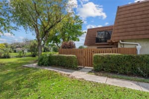 9406 NW 48th St, Sunrise, FL 33351, Sold 05/16/24