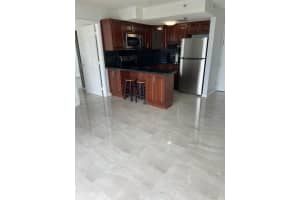 16450 NW 2nd Ave APT 315, Miami, FL 33169, Sold 08/30/24
