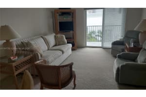 3000 Riomar St APT 606, Fort Lauderdale, FL 33304, Sold 06/06/24