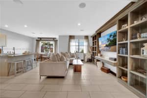 15785 NW 91st Ct, Miami Lakes, FL 33018, Sold 04/22/24