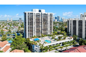 3598 Yacht Club Dr APT 1404, Aventura, FL 33180, Sold 07/29/24