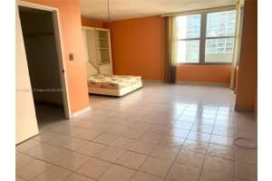2899 Collins Ave APT 1522, Miami Beach, FL 33140, Sold 10/23/24