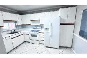 8980 S Hollybrook Blvd APT 307, Pembroke Pines, FL 33025, Sold 04/19/24