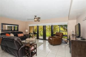 9937 NW 9th St Cir Apt 5-19, Miami, FL 33172, Sold 05/13/24