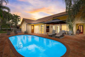 1614 Newport Ln, Weston, FL 33326, Sold 04/30/24