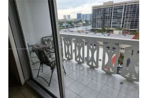 3113 S Ocean Dr APT 904, Hallandale Beach, FL 33009, Sold 10/23/24
