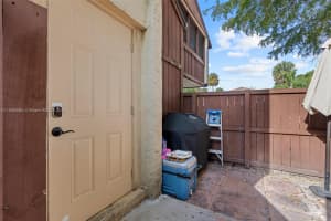 6907 SW 115th Pl F40, Miami, FL 33173, Sold 04/25/24
