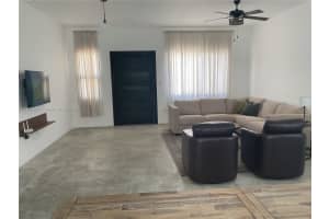 3 Sw Calle El Sol ,, FL  - MLS#A11548536