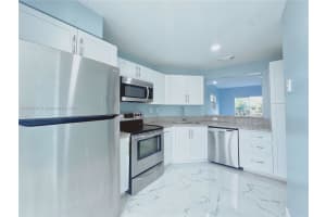 10014 Hammocks Blvd Apt 201-4, Miami, FL 33196, Sold 06/20/24