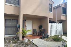 11800 SW 80th St APT 113, Miami, FL 33183, Sold 07/30/24