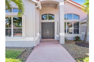 15210 Laurel Ln N, Pembroke Pines, FL 33027, Sold 06/17/24