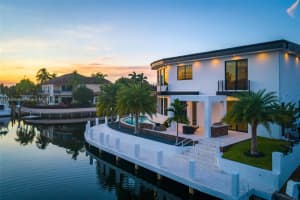 2420 NE 49th St, Lighthouse Point, FL 33064, Sold 09/30/24