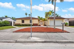 6270 NW 199th St, Hialeah, FL 33015, Sold 04/01/24