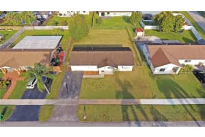 1011 SW 127th Terrace, Davie, FL 33325, Sold 04/26/24