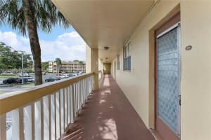 6050 NW 64th Ave APT 204, Tamarac, FL 33319, Sold 07/26/24